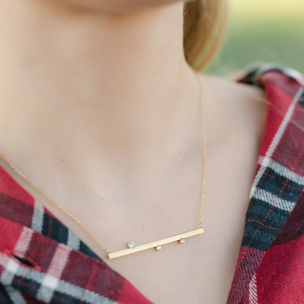 Three Dots Bar Necklace - AMD COLLECTIVE